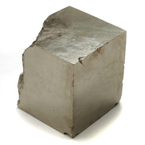 Pirita Cúbica procedente de Mina Ampliación A Victoria, Navajún, España. hover