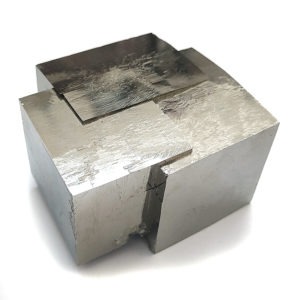 Pirita Macla superior procedente de Mina Ampliación A Victoria, Navajún, España.