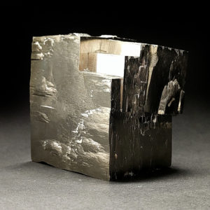 Pirita Macla procedente de Mina Ampliación A Victoria, Navajún, España. hover