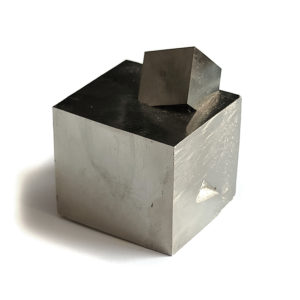 Pirita Macla procedente de Mina Ampliación A Victoria, Navajún, España. hover