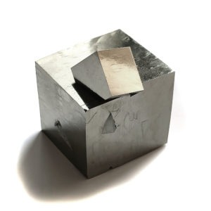 Pirita Macla procedente de Mina Ampliación A Victoria, Navajún, España.