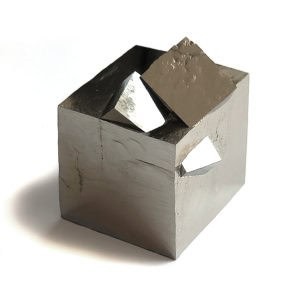 Pirita Macla procedente de Mina Ampliación A Victoria, Navajún, España.