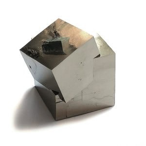 Pirita Macla procedente de Mina Ampliación A Victoria, Navajún, España. hover