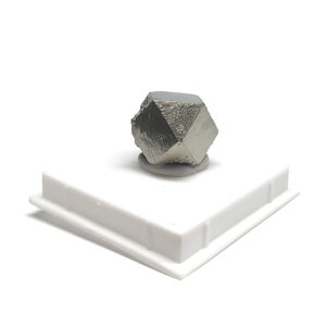 Pirita Cubo Octaedro procedente de Mina Ampliación A Victoria, Navajún, España hover