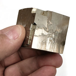 Pirita Cúbica procedente de Mina Ampliación A Victoria, Navajún, España. hover