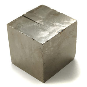 Pirita Cúbica procedente de Mina Ampliación A Victoria, Navajún, España.