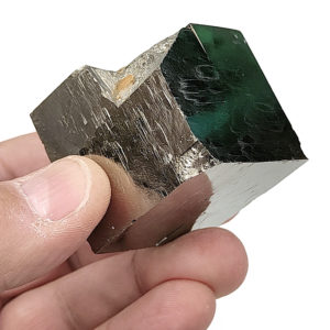 Pirita Cúbica procedente de Mina Ampliación A Victoria, Navajún, España. hover