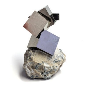 Pirita Cúbica en Matriz (4x5cm)