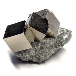 Pirita Cúbica en Matriz (8x6cm)