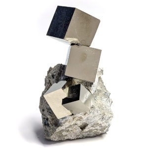 Pirita Cúbica en Matriz (8x5cm)